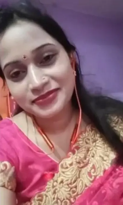 Featured image for Hot Desi Bhabhi Stripping Her Saree Naked Pressing Her Boobs and Fingering Wet Chut