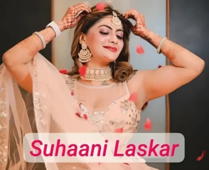 Check out Suhaani Laskar nude stripping and revealing her big boobs and shaved pussy - Image 5